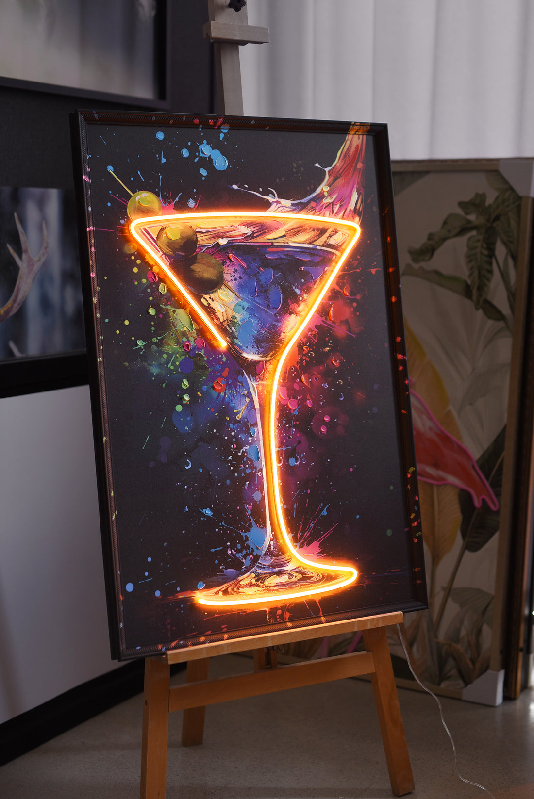 Golden Pour LED Wall Art – Neon Martini Glass Canvas (63x93cm)